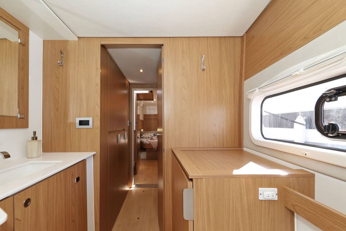 Bali Catspace OW, Warm Breeze | Yacht Charter Croatia