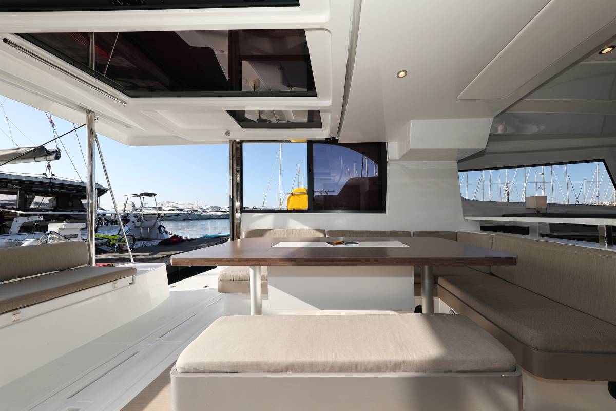 Bali Catspace, Gonggong | Yachtcharter Kroatien