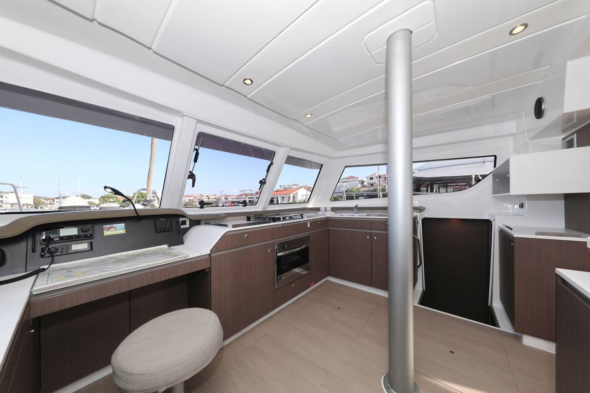 Bali Catspace, Gonggong | Yachtcharter Kroatien