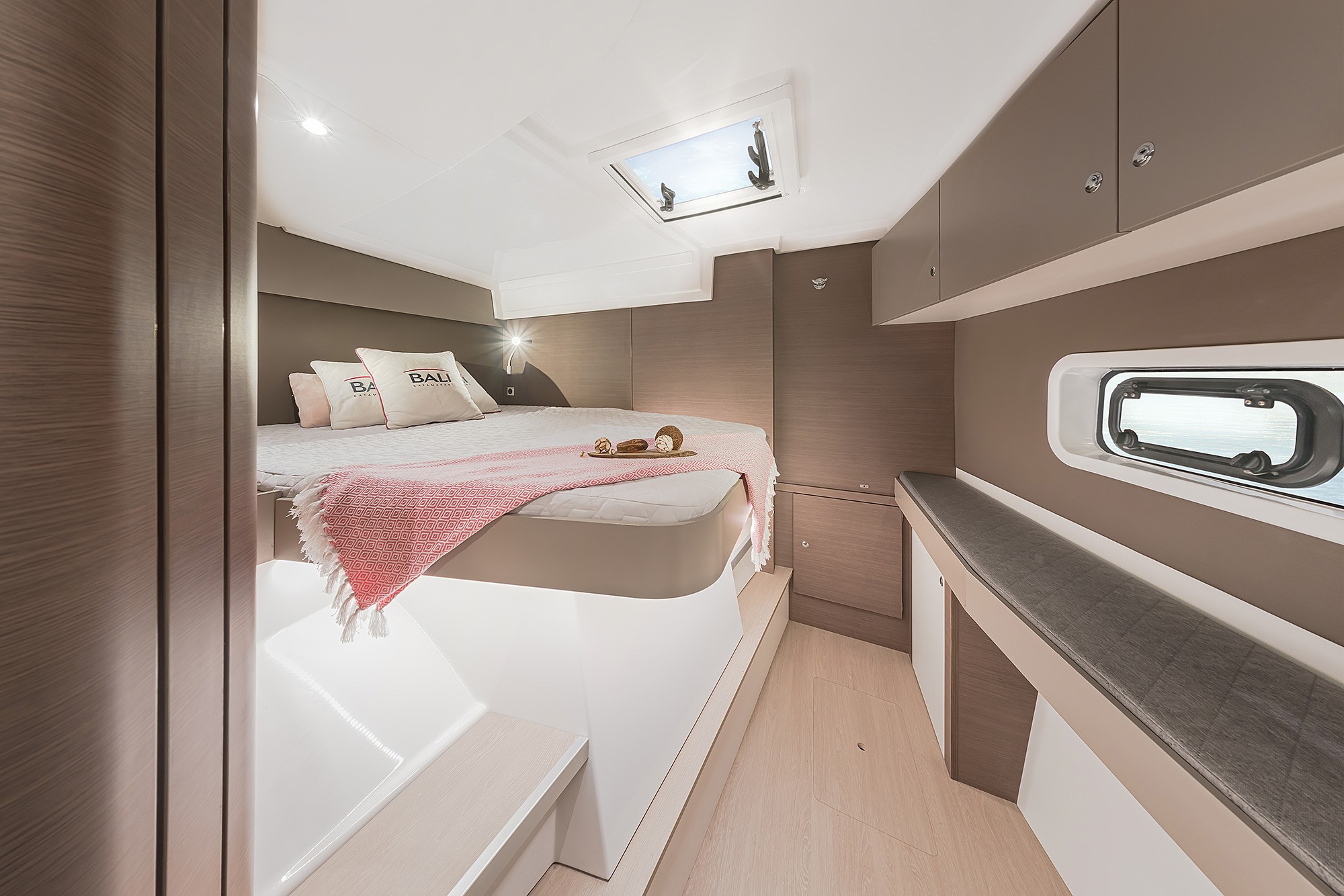 Bali Catspace, Dragonfly | Yacht Charter Croatia