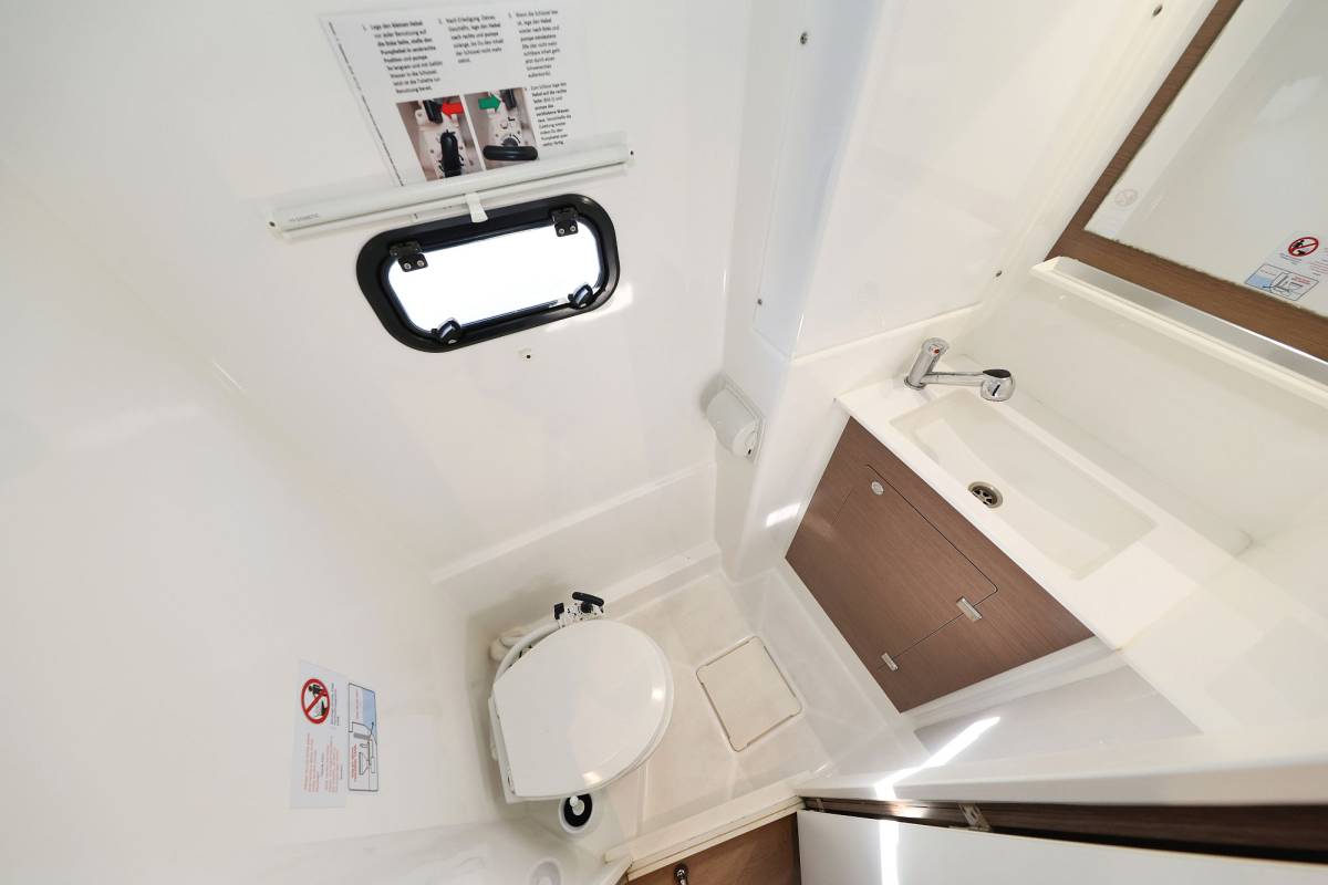 Bali Catspace, Dragonfly | Yacht Charter Croatia