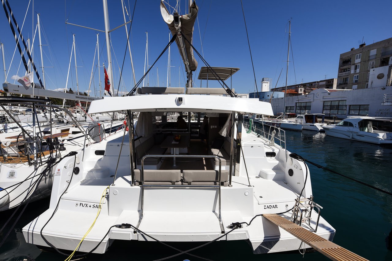 Bali Catspace, Fux 4 Sail | Yacht Charter Croatia