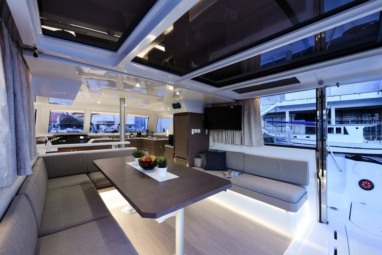 Bali Catspace, Fux 4 Sail | Yacht Charter Croatia