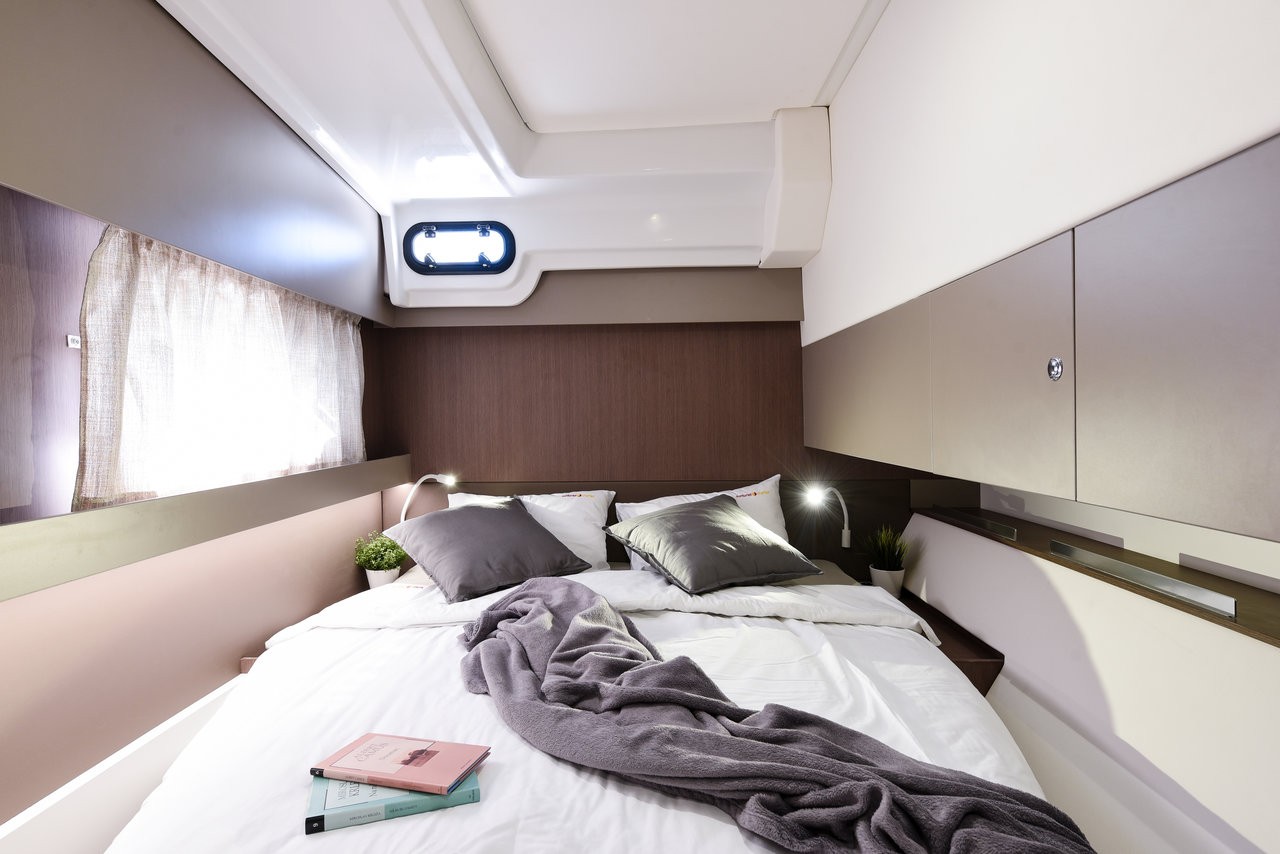 Bali Catspace, Fux 4 Sail | Yacht Charter Croatia