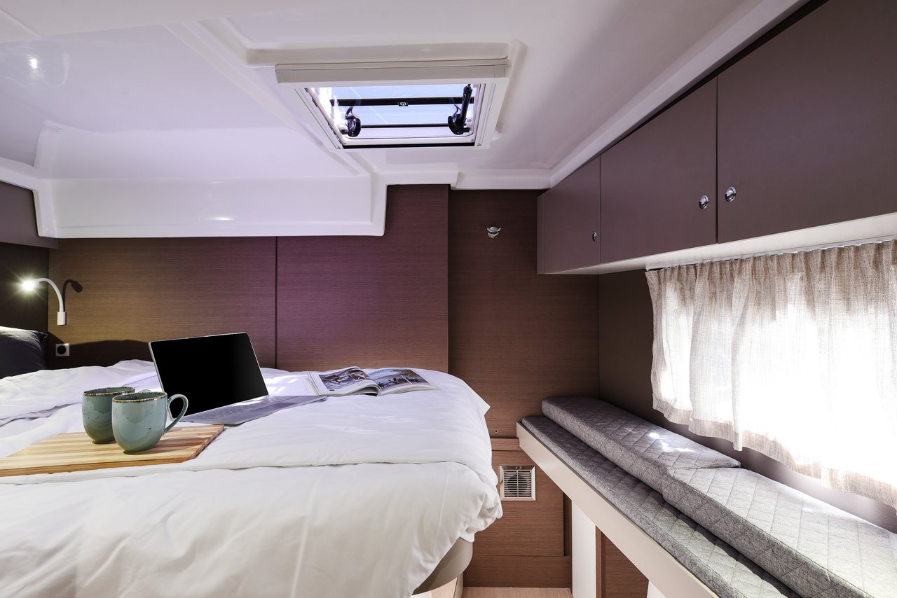 Bali Catspace, Fux 4 Sail | Yacht Charter Croatia