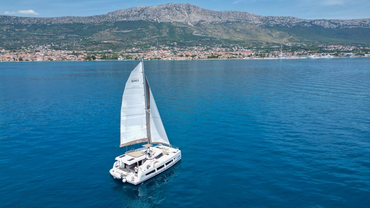 Bali Catspace, Tatinja | Yachtcharter Kroatien