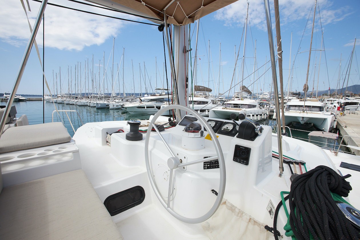 Bali Catspace, Meme | Noleggio di Yacht Croazia