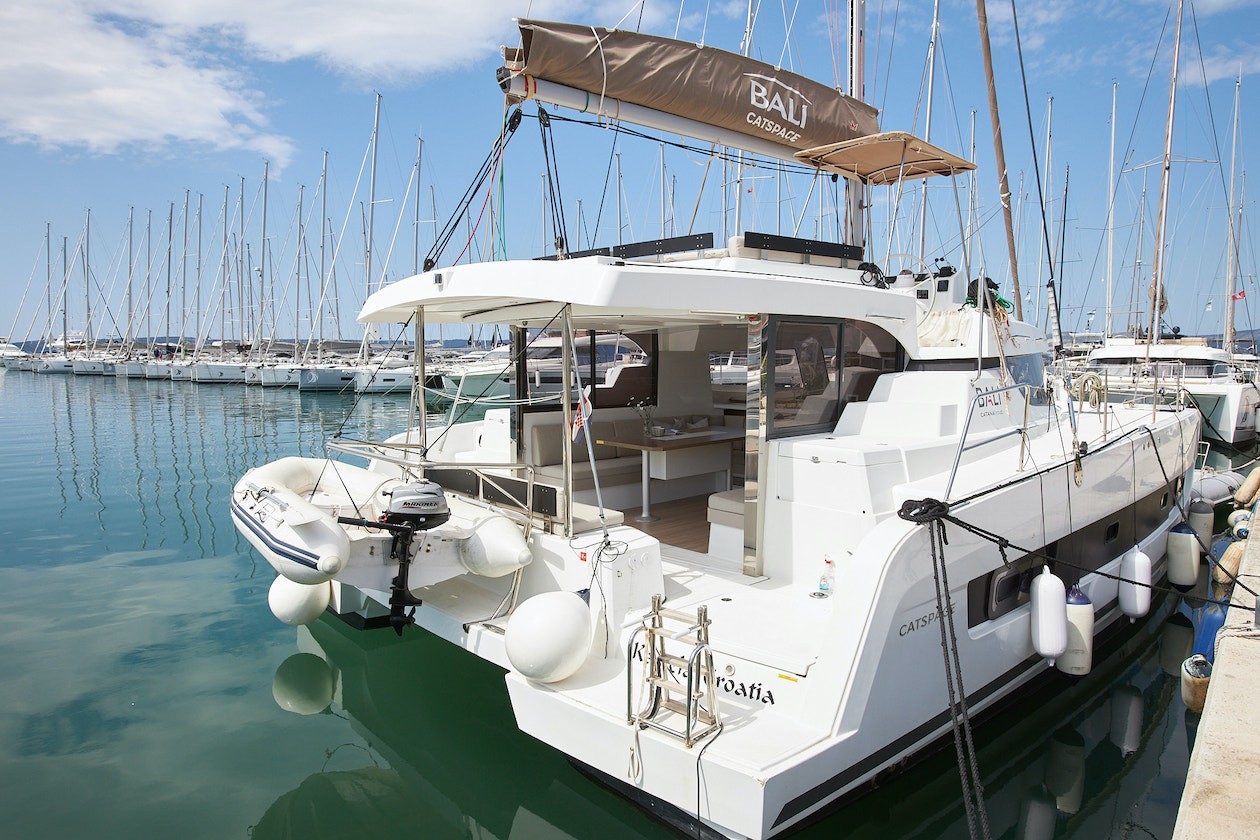 Bali Catspace, Meme | Noleggio di Yacht Croazia