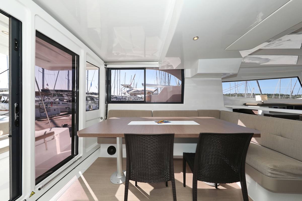 Bali Catspace, 4 Friends | Yacht Charter Croatia
