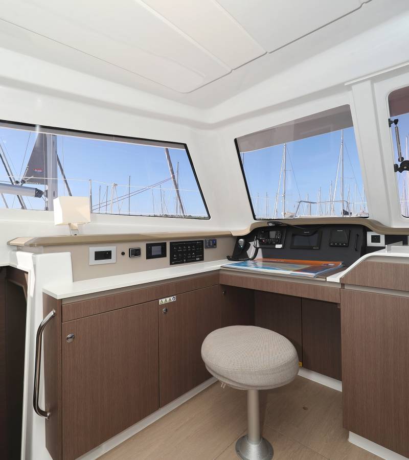 Bali Catspace, 4 Friends | Yacht Charter Croatia