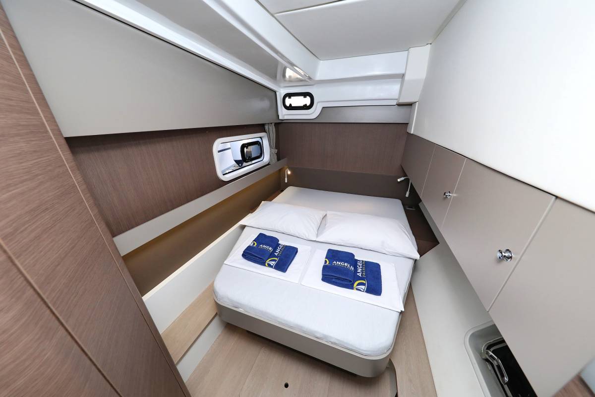 Bali Catspace, 4 Friends | Yacht Charter Croatia