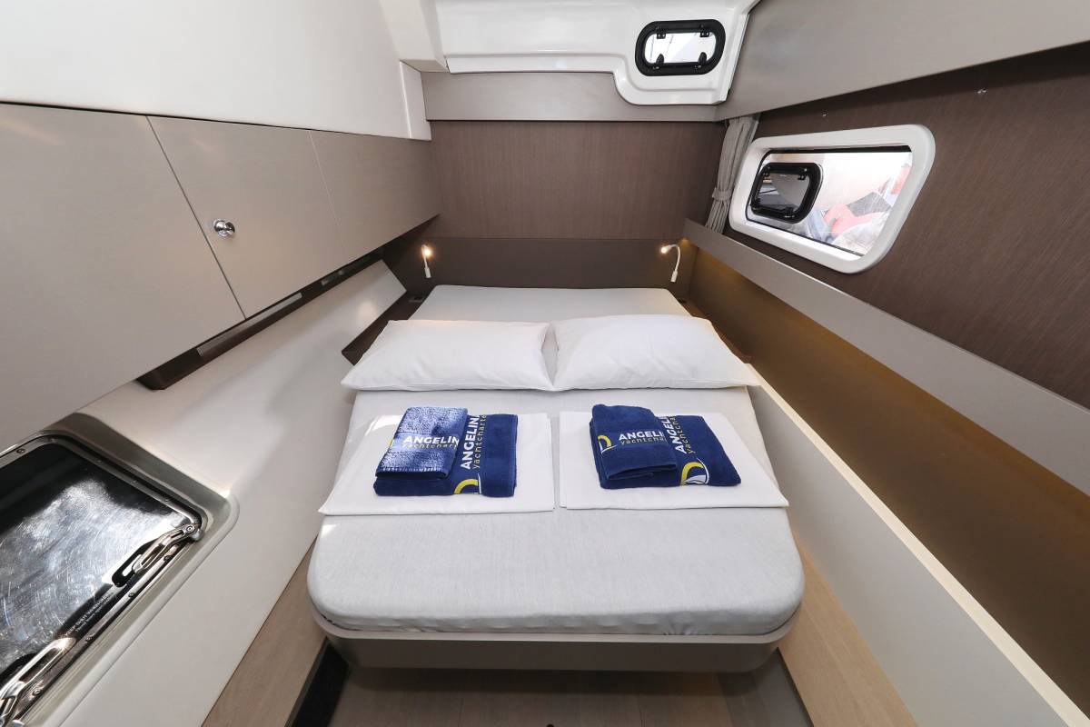 Bali Catspace, 4 Friends | Yacht Charter Croatia