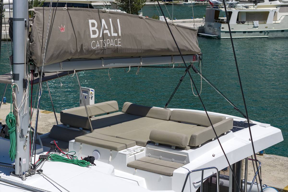 Bali Catspace, Jenny | Yacht Charter Croatia