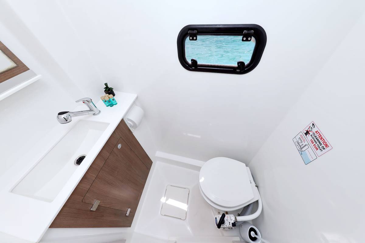 Bali Catspace, Jenny | Yacht Charter Croatia
