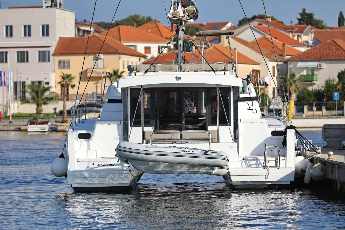 Bali Catspace, Ocean Office | Yacht Charter Croatia