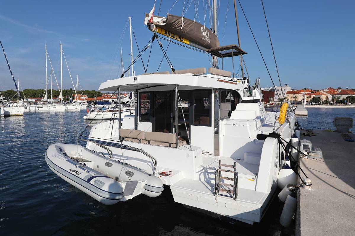 Bali Catspace, Ocean Office | Yacht Charter Croatia