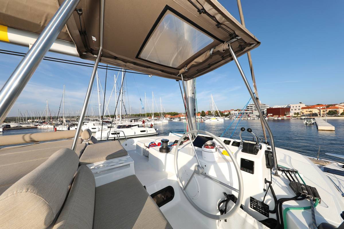 Bali Catspace, Ocean Office | Yacht Charter Croatia