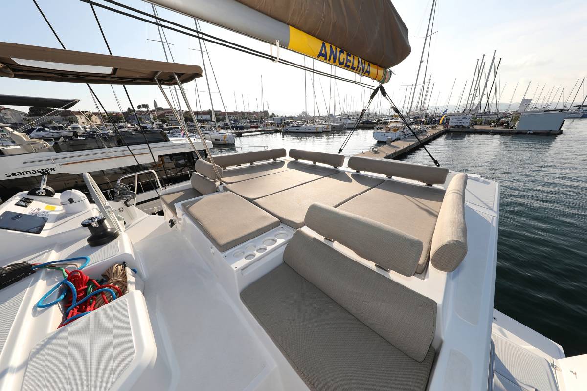 Bali Catspace, Ocean Office | Yacht Charter Croatia