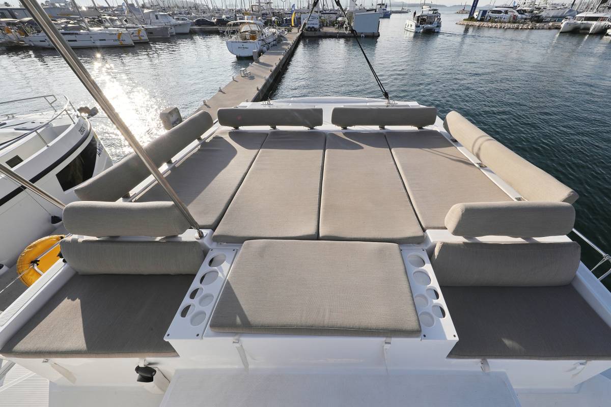 Bali Catspace, Ocean Office | Yacht Charter Croatia