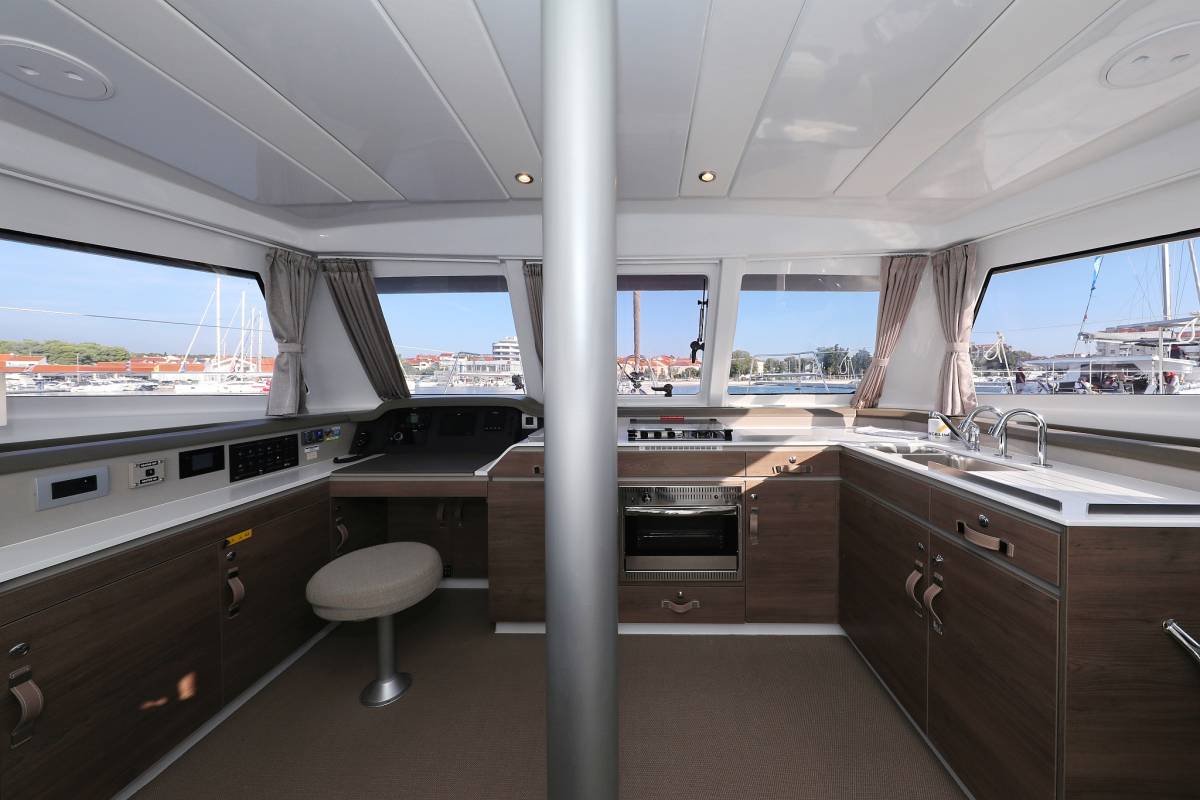 Bali Catspace, Ocean Office | Yacht Charter Croatia