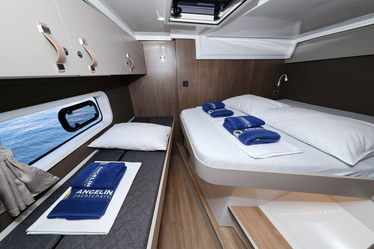 Bali Catspace, Ocean Office | Yacht Charter Croatia