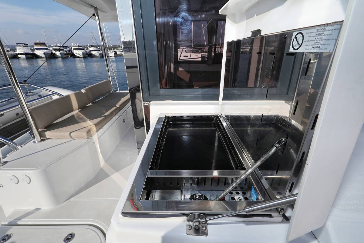 Bali Catspace, Ocean Office | Yacht Charter Croatia