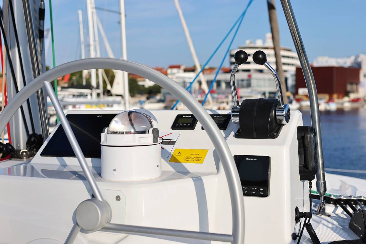 Bali Catspace, Ocean Office | Yacht Charter Croatia