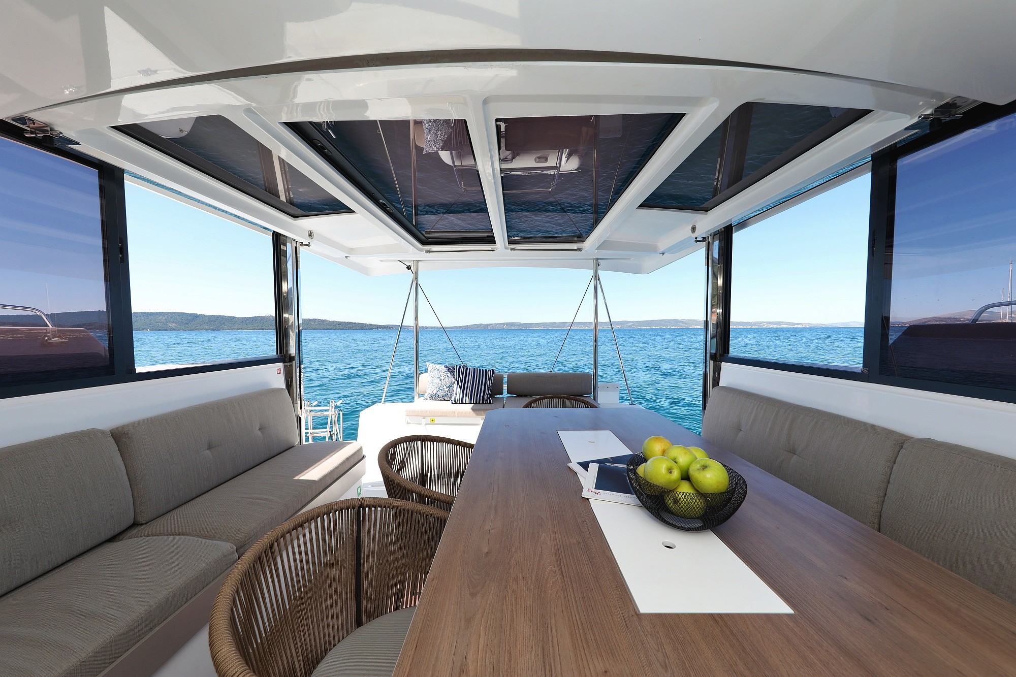 Bali Catspace, Toma | Yacht Charter Croatia