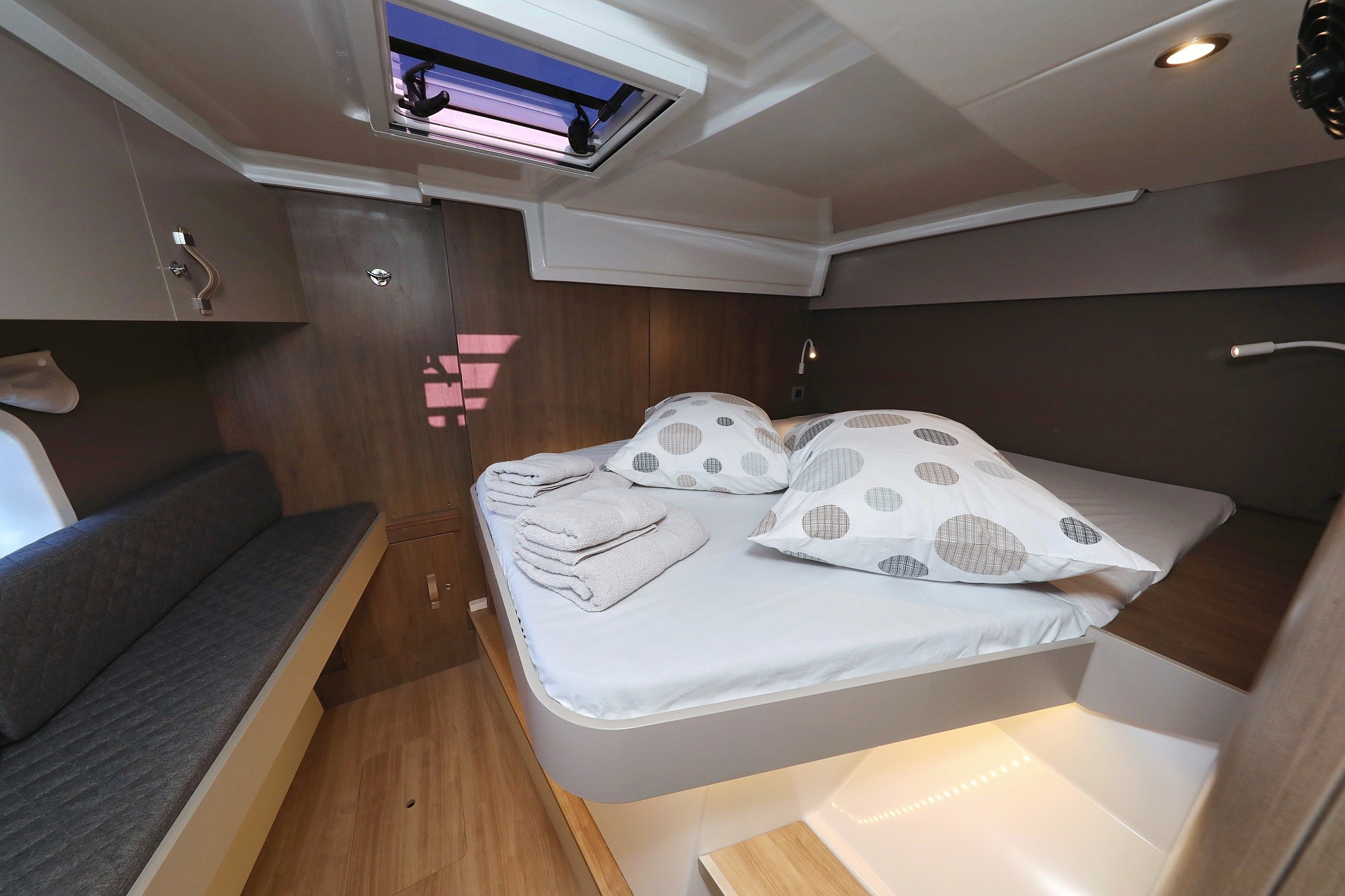 Bali Catspace, Toma | Yacht Charter Croatia