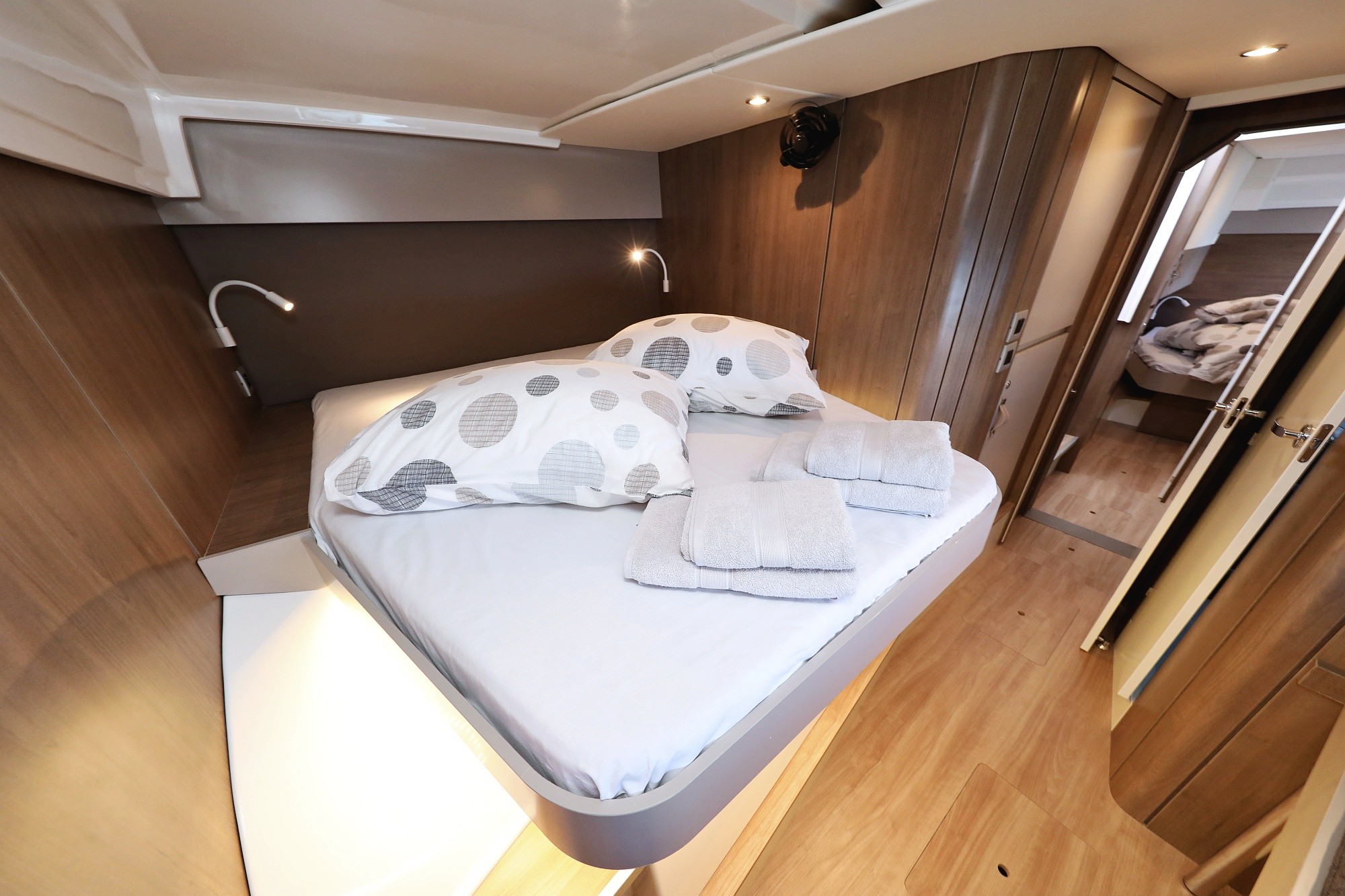 Bali Catspace, Toma | Yacht Charter Croatia