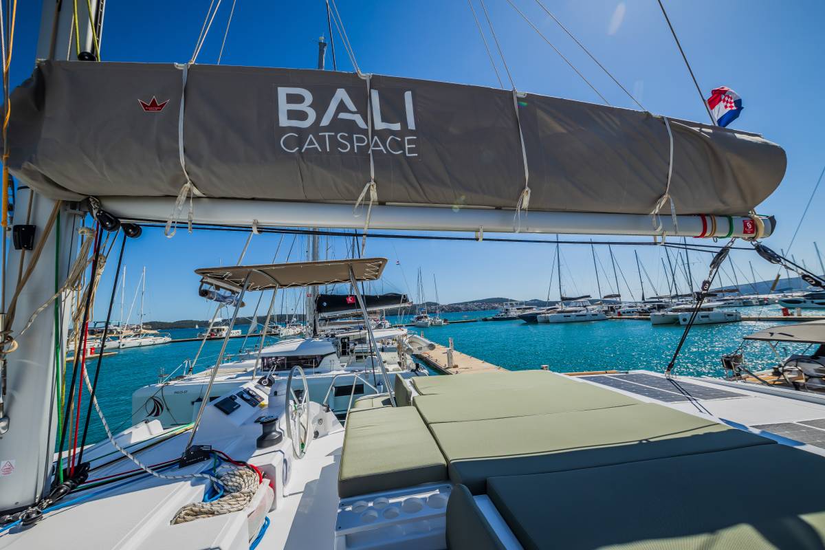Bali Catspace, Eternity Now | Yacht Charter Croatia