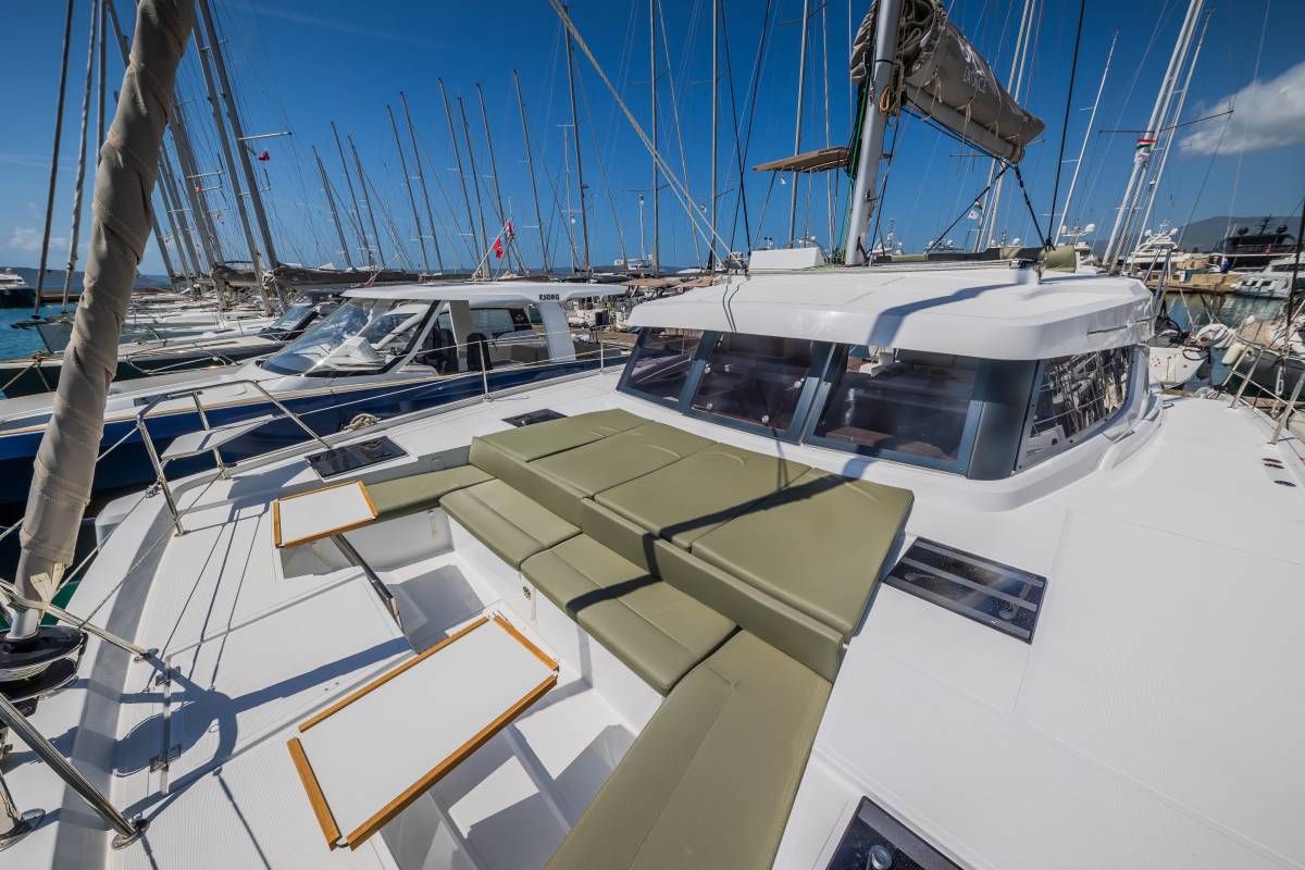 Bali Catspace, Happy Sailor | Yacht Charter Croatia