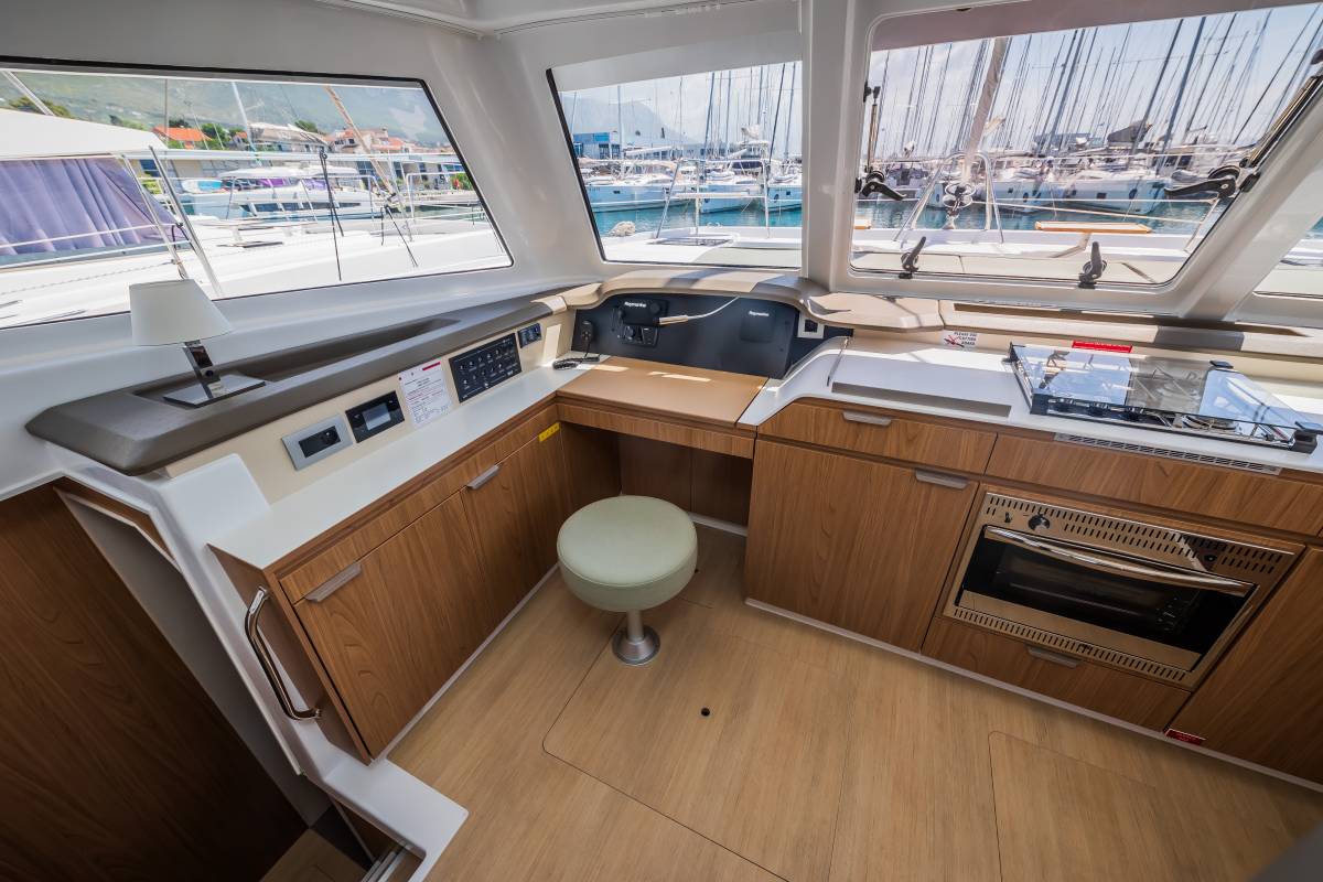 Bali Catspace, Happy Sailor | Yacht Charter Croatia