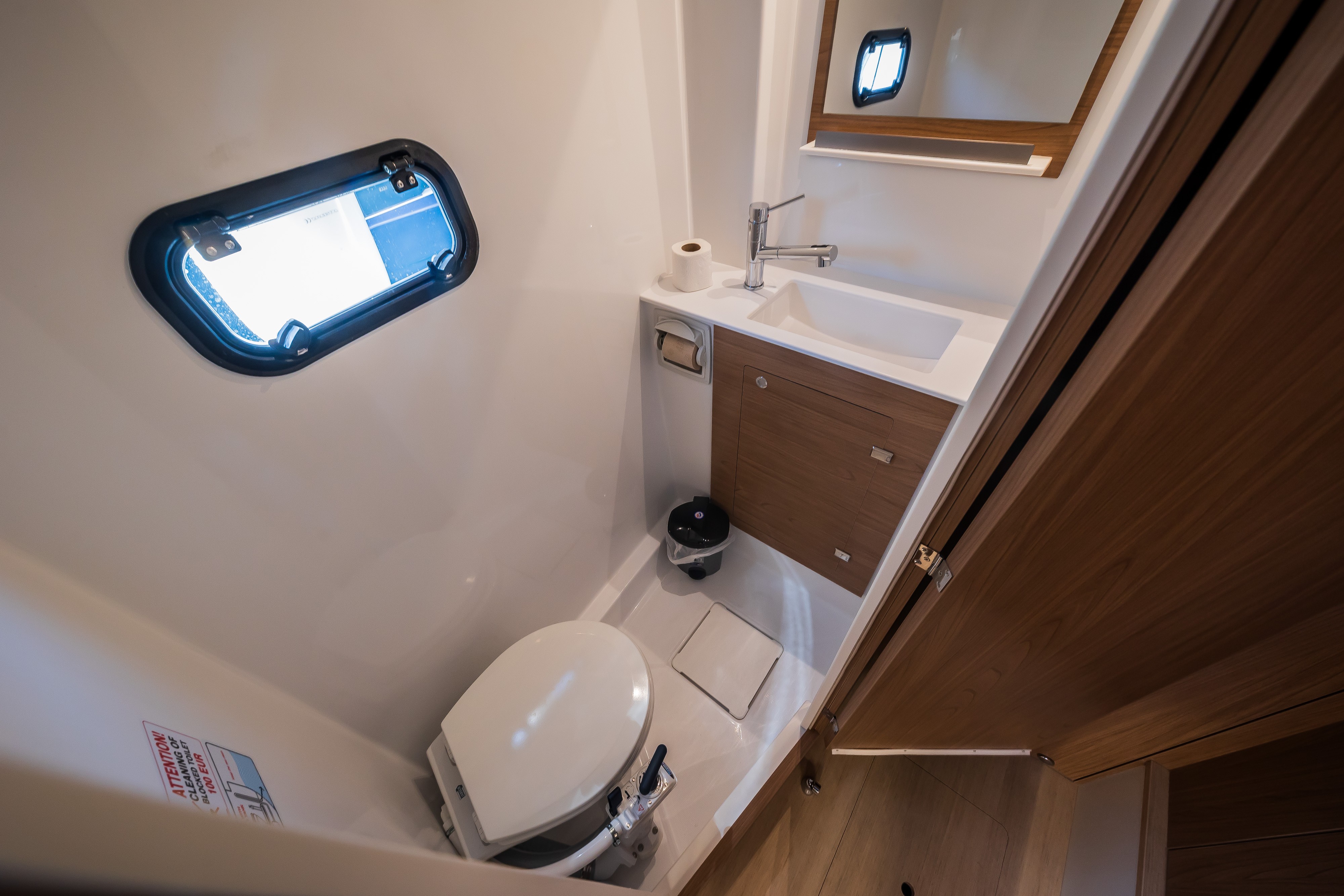Bali Catspace, Happy Sailor | Yachtcharter Kroatien