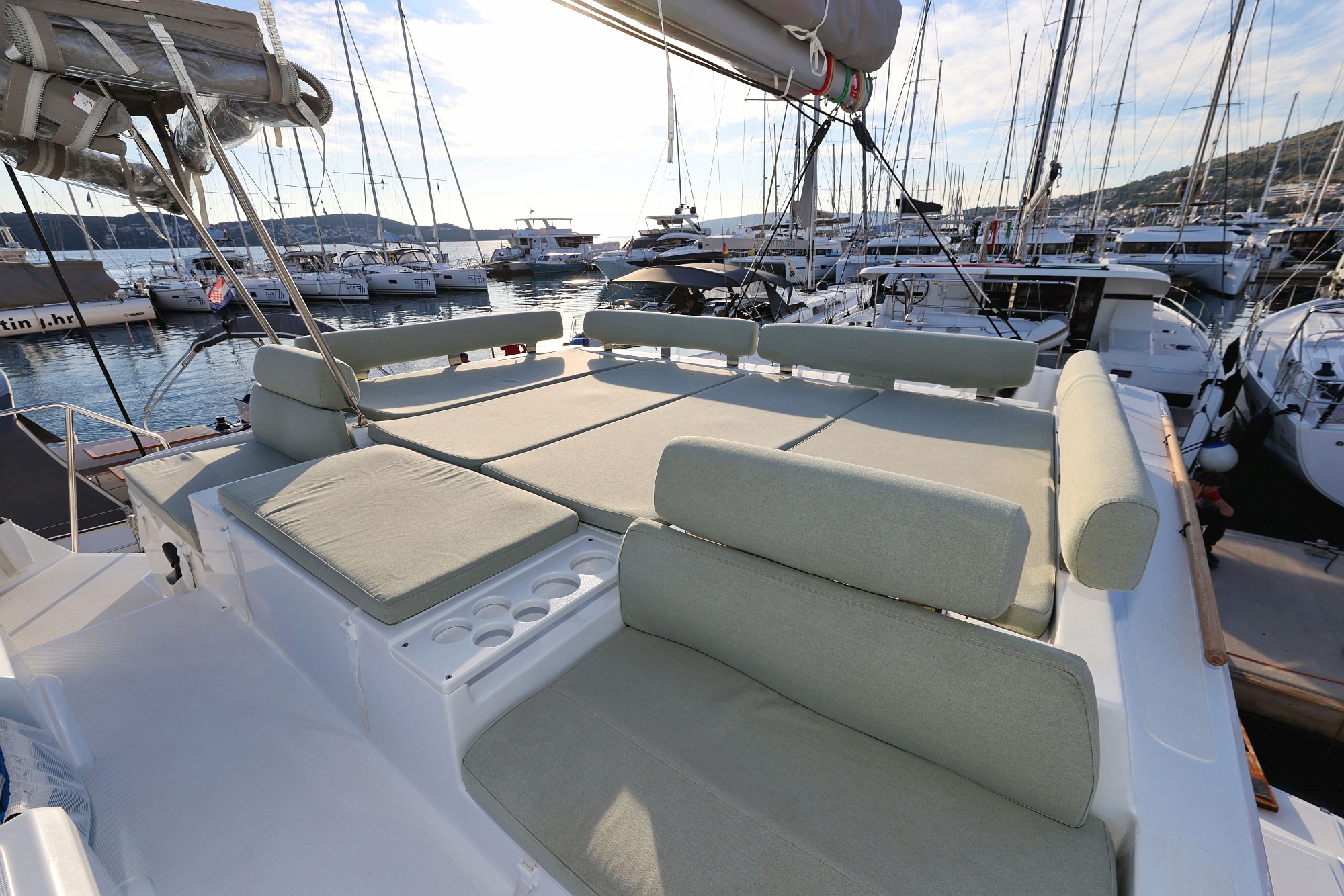 Bali Catspace, Agua De Luna | Yacht Charter Croatia