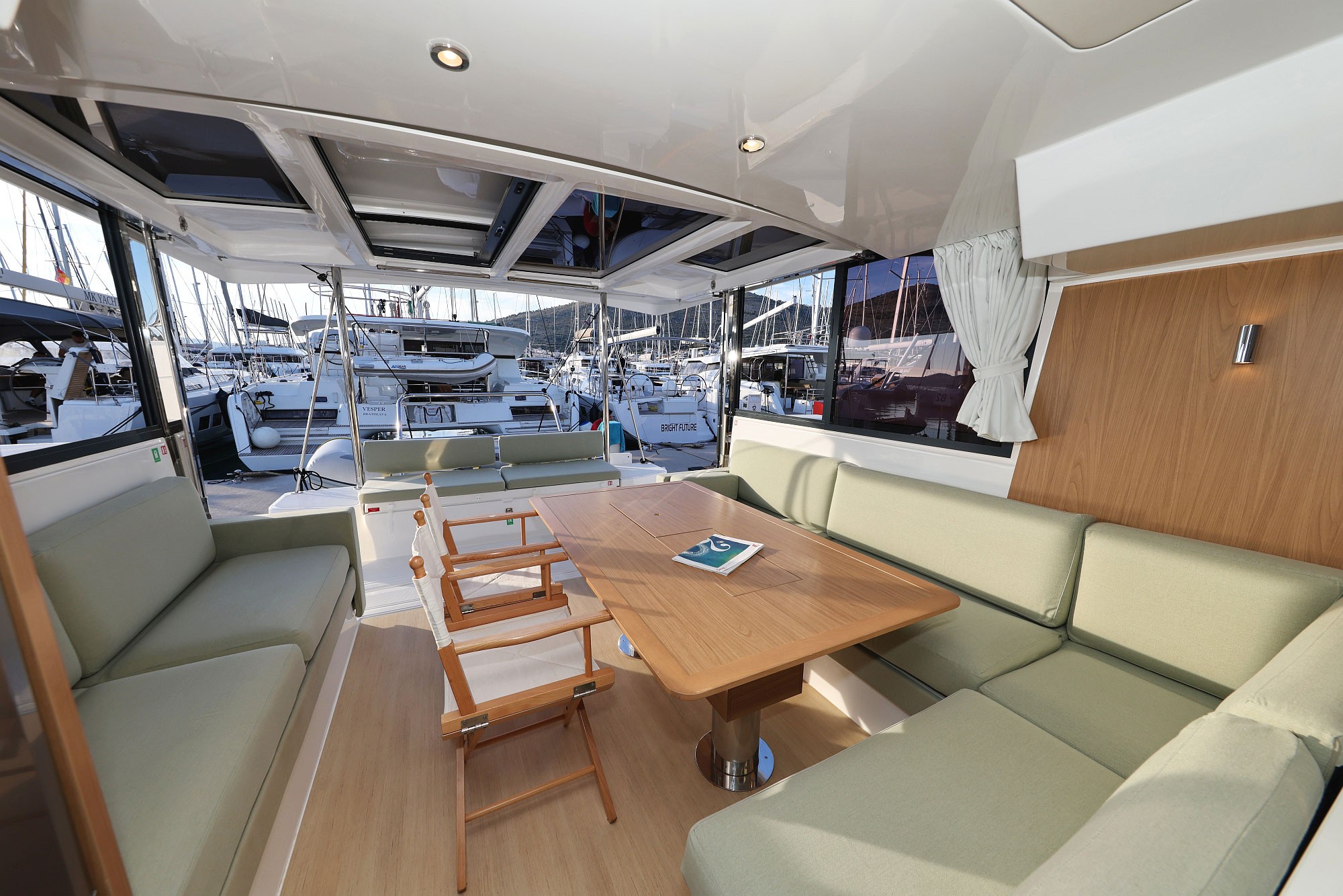 Bali Catspace, Agua De Luna | Yacht Charter Croatia