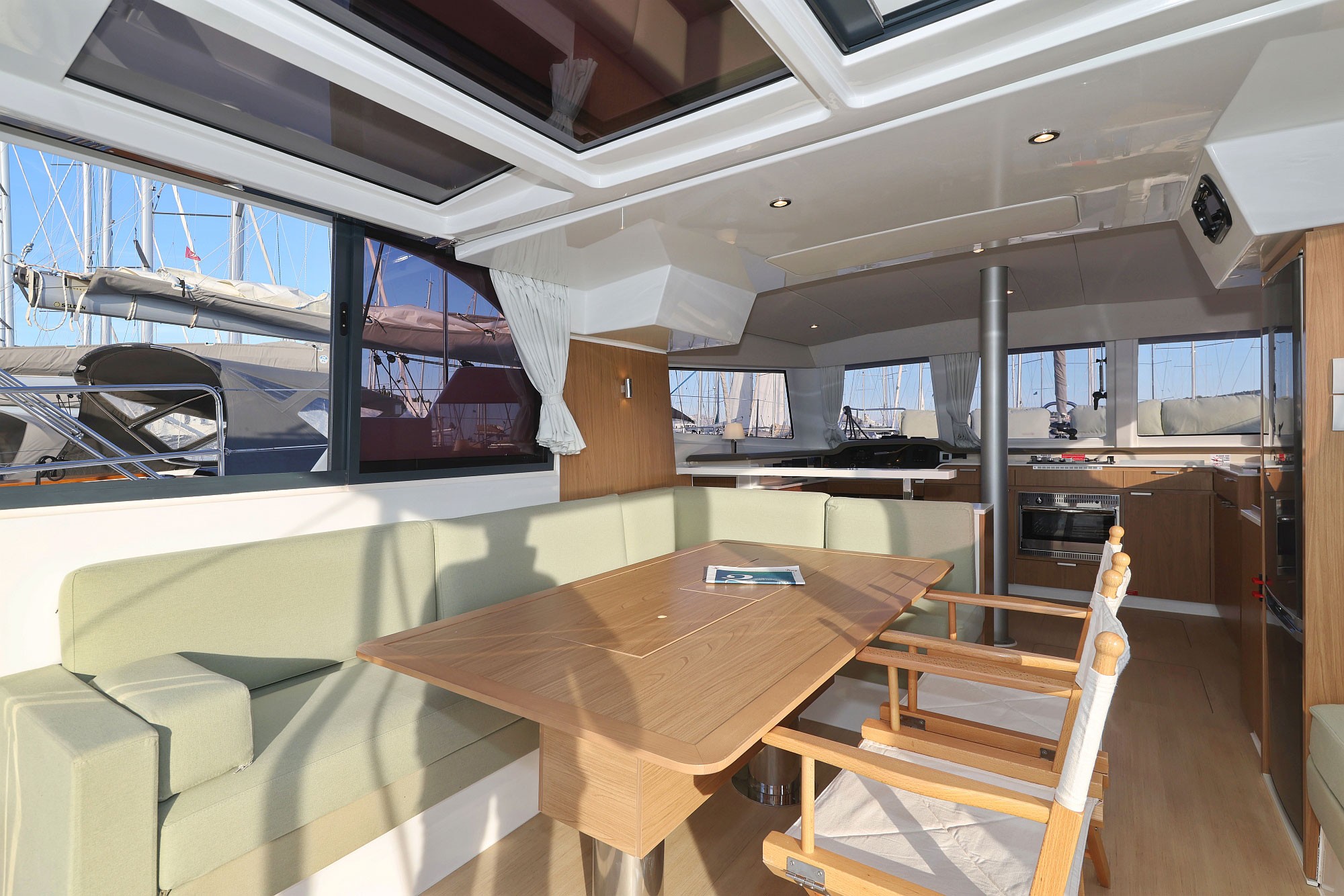Bali Catspace, Agua De Luna | Yacht Charter Croatia