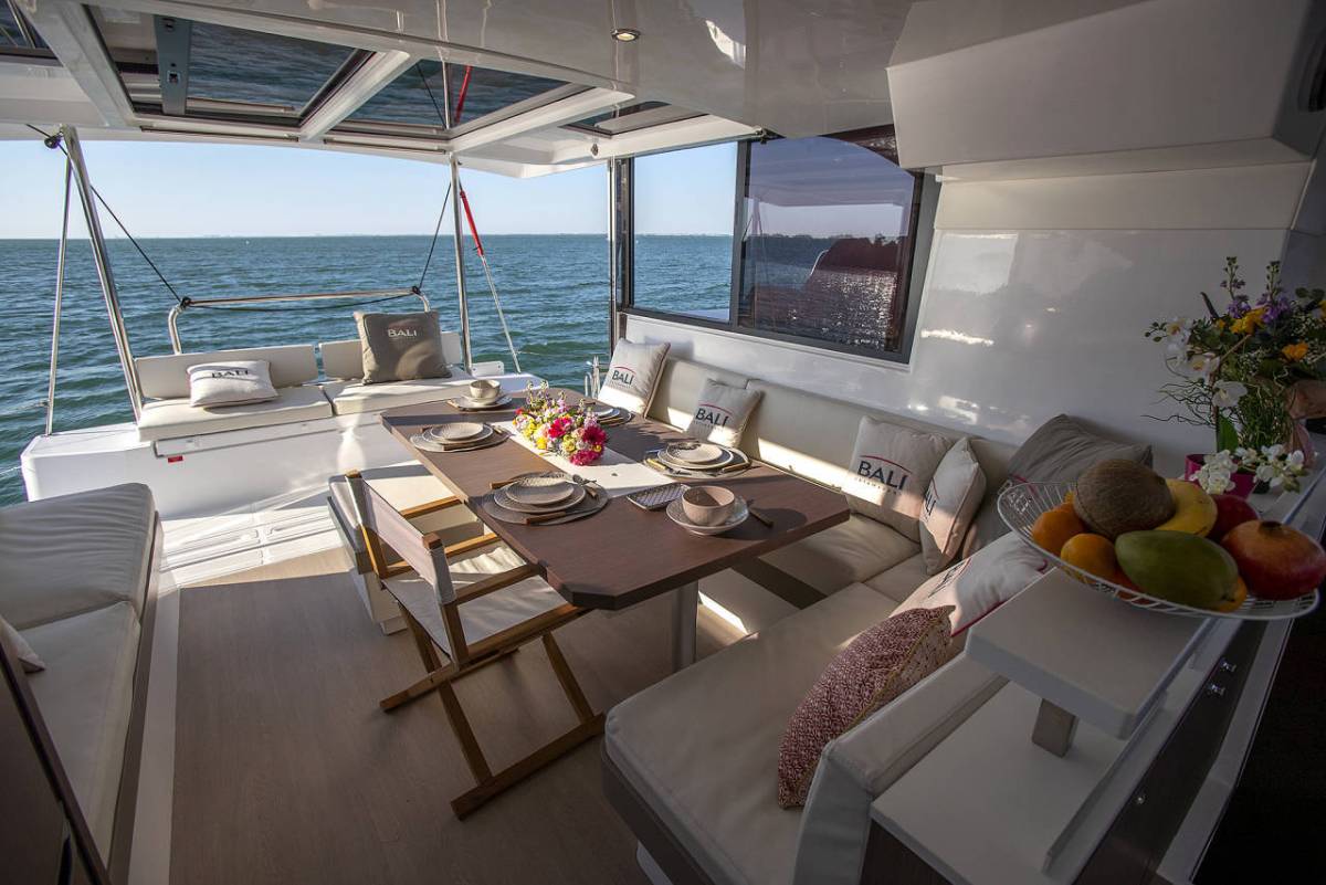 Bali Catspace, PERLE BLANCHE  | Yacht Charter Croatia