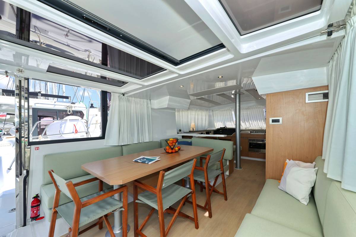 Bali Catspace, Baycat | Noleggio di Yacht Croazia