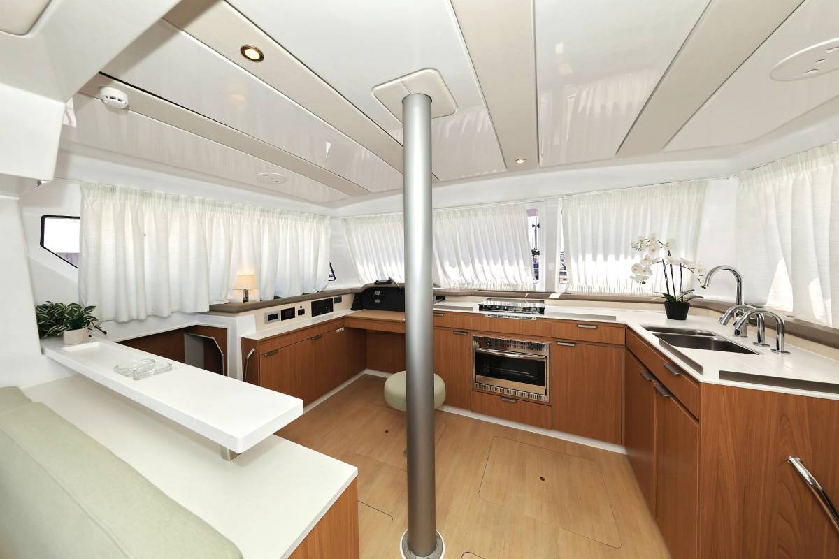 Bali Catspace, Baycat | Noleggio di Yacht Croazia