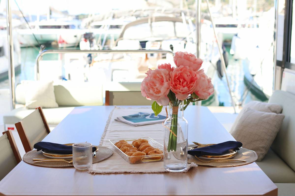 Bali Catspace, Sapphire | Yacht Charter Croatia
