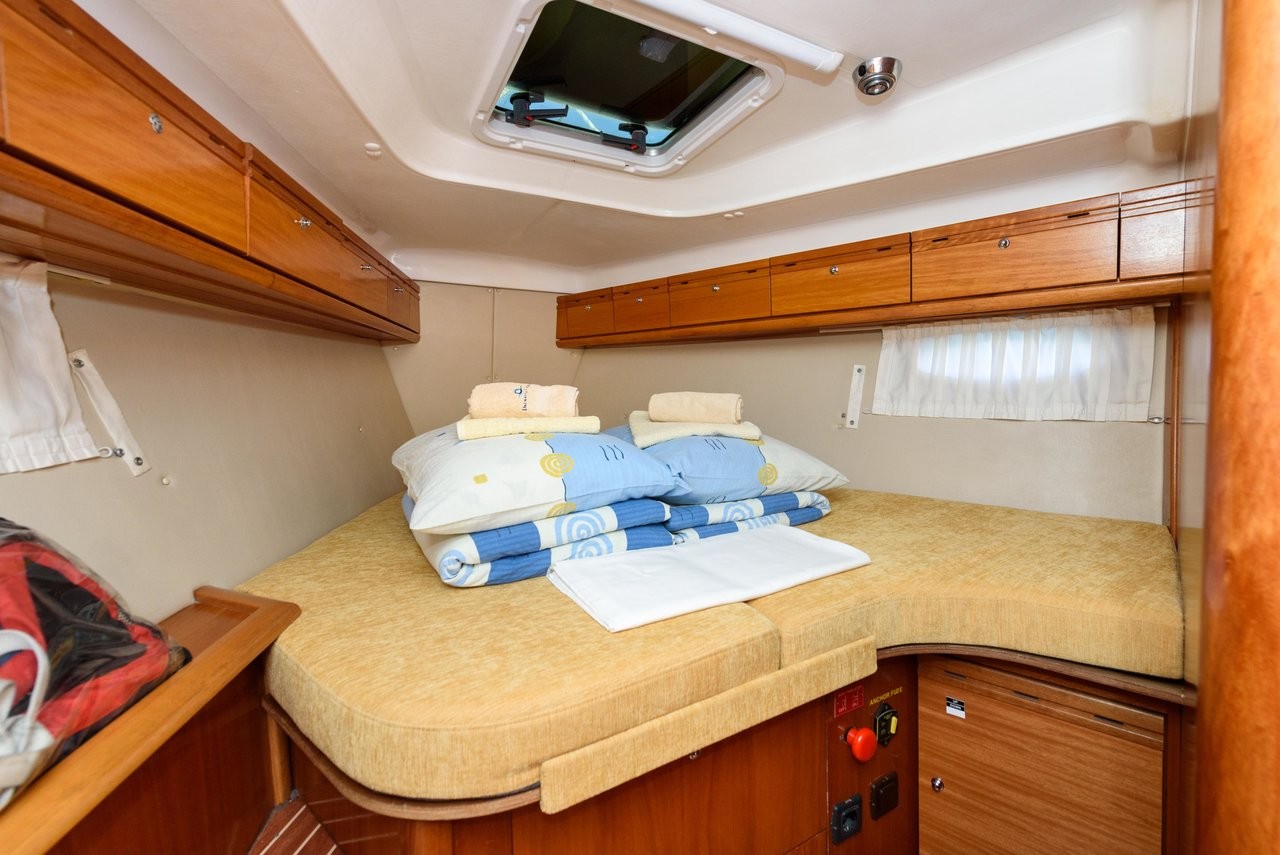 Bavaria 40 Cruiser, Sugar Bunny | Yacht Charter Croatia