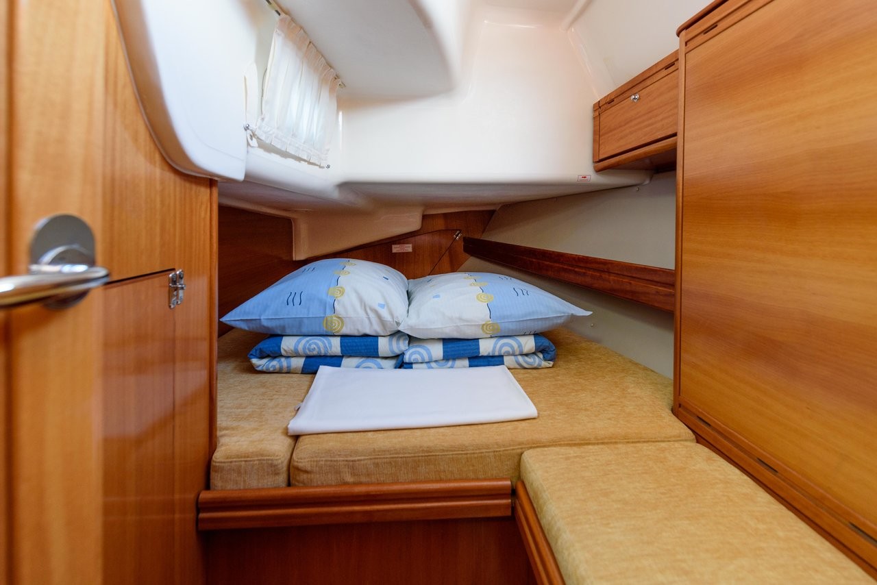 Bavaria 40 Cruiser, Sugar Bunny | Yacht Charter Croatia
