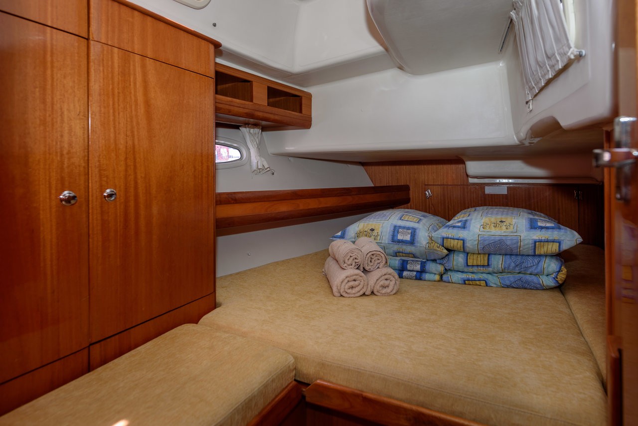 Bavaria 46 Cruiser, Galera | Yacht Charter Croatia