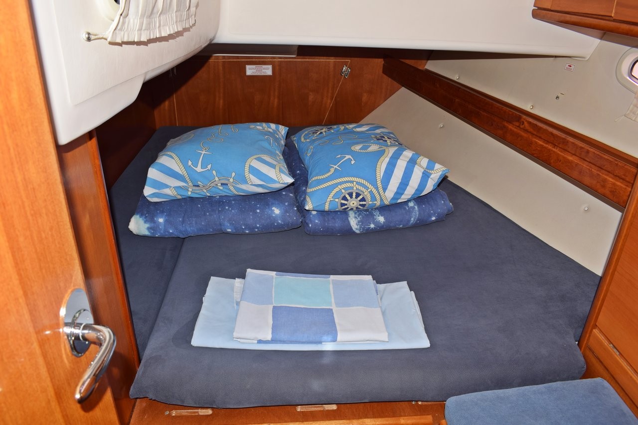 Bavaria 46 Cruiser, Jagodna | Yacht Charter Croatia