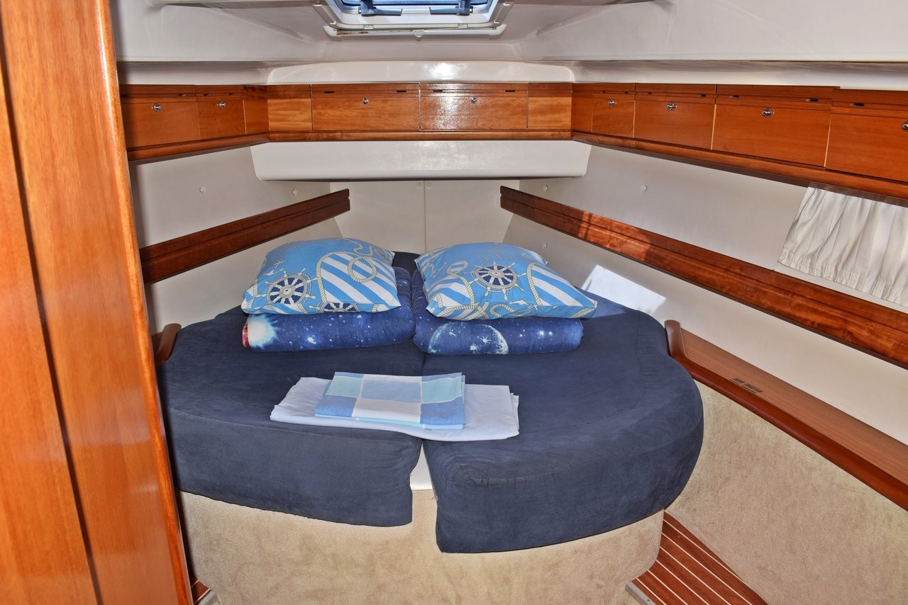 Bavaria 46 Cruiser, Jagodna | Yacht Charter Croatia