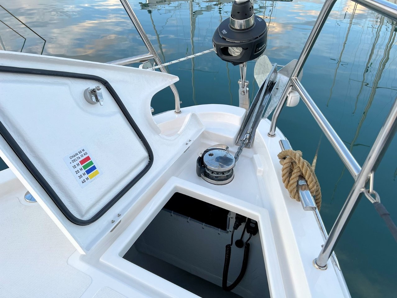 Bavaria C38, Mala Hana | Yacht Charter Croatia