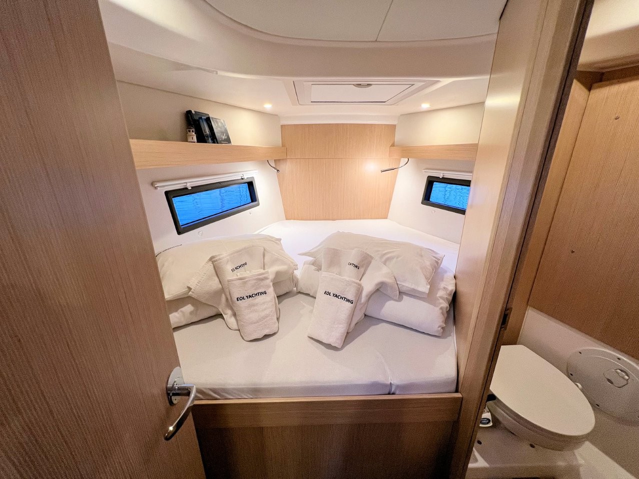 Bavaria C38, Mala Hana | Yacht Charter Croatia