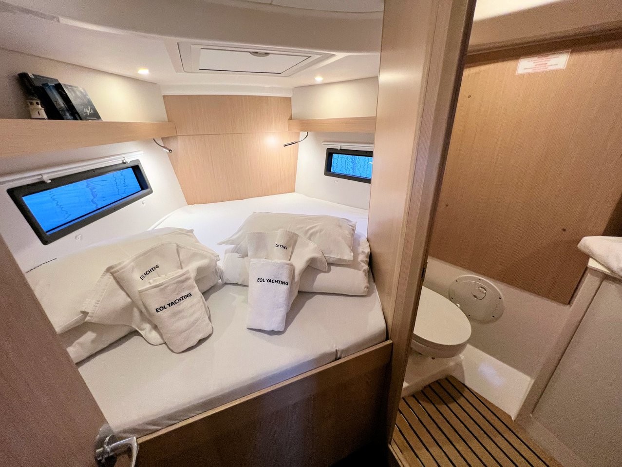 Bavaria C38, Mala Hana | Yacht Charter Croatia