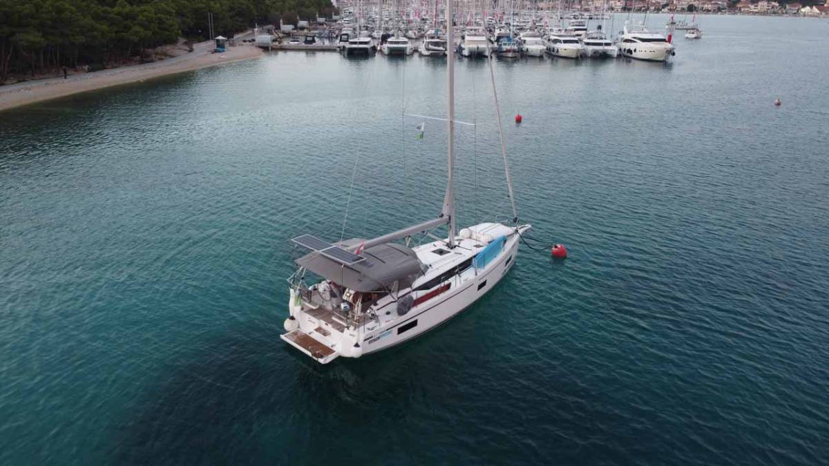 Bavaria C38, Selene | Noleggio di Yacht Croazia